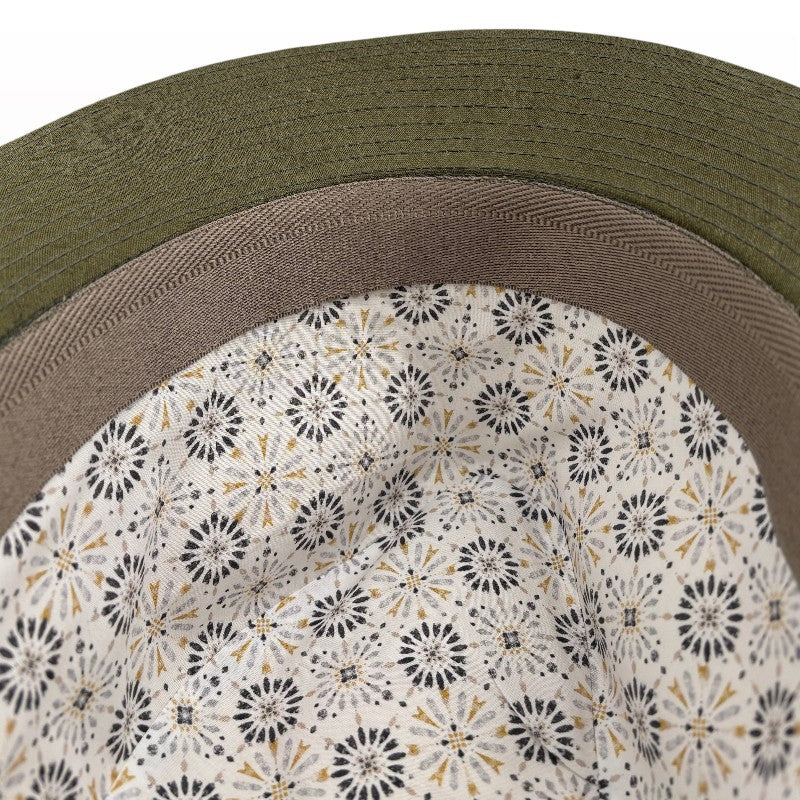 Barret Leonardo Lino | City