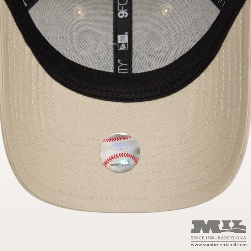 Gorra Outline Beig | New Era