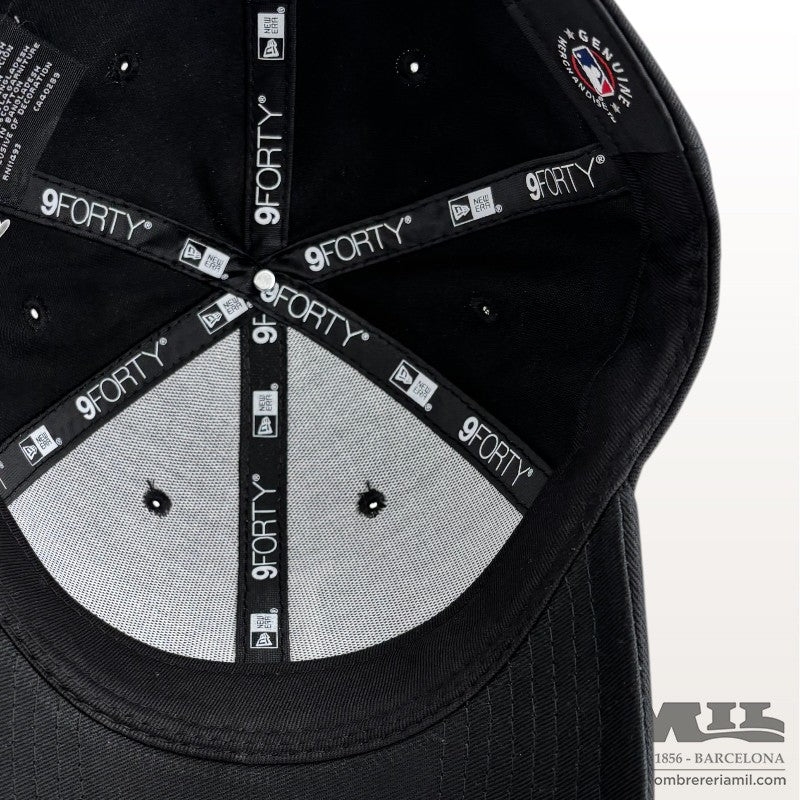 Gorra Outline Negre | New Era