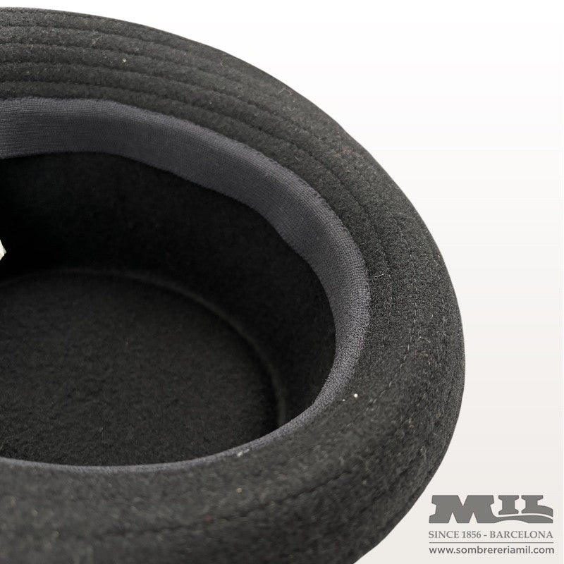 Barret Mowbray | Kangol