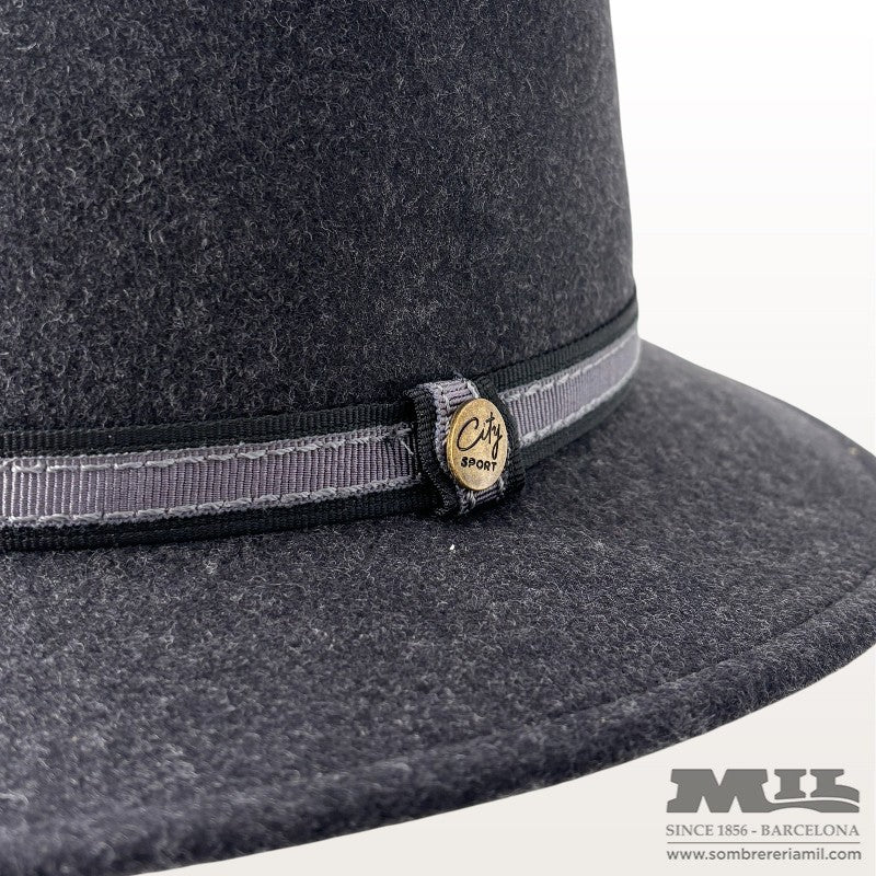 Barret Wolf Crushable | City Sport